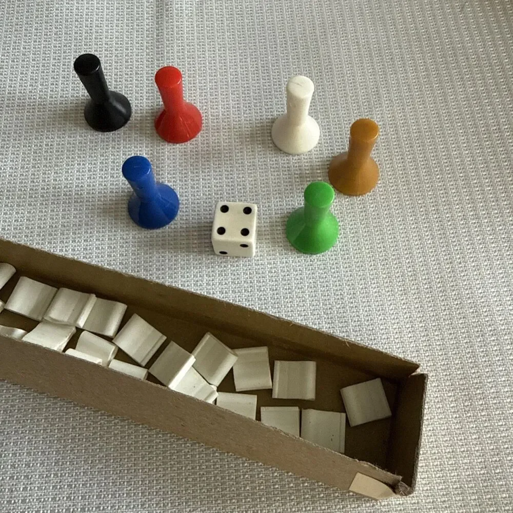 RARE Vintage 1970 Masterpiece - The Art Auction Game Parker Brothers Board Game